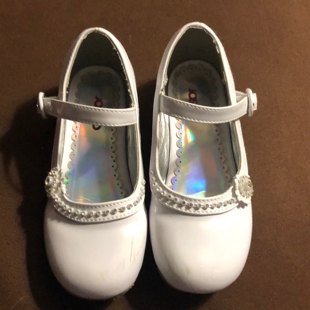 White girls dress shoes